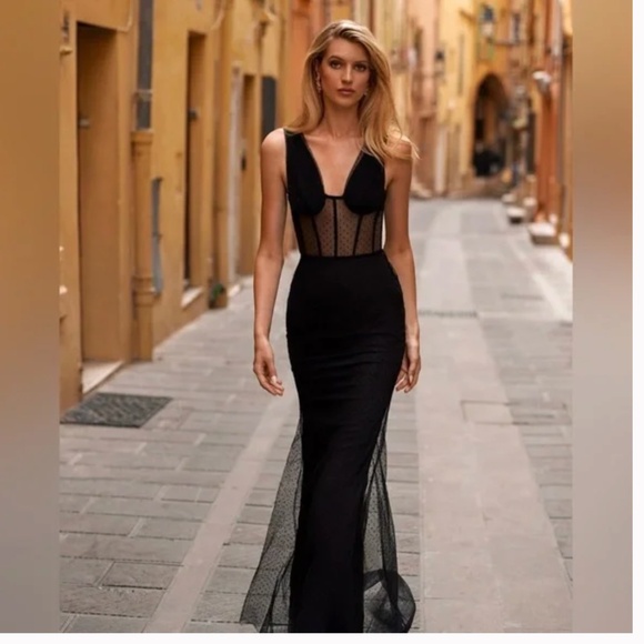 Alamour The Label Donato Black Dress - Worn Once! - Picture 1 of 8